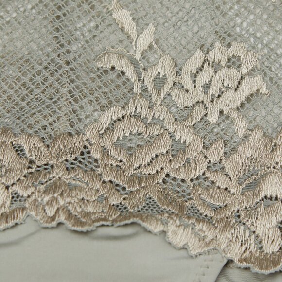 Intimissimi Pretty Flowers Briefs in Fade Green - Picture 5 of 7